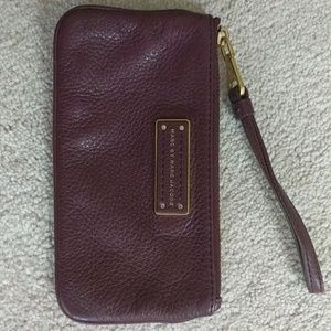 Marc Jacobs clutch 5x7